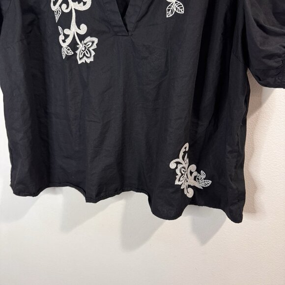 Torrid Belle Isle T-shirt Blouse 0X  XL Puff Sleeve Embroidered Black White Boho - Picture 5 of 12